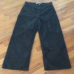Women’s Old Navy Cropped Olive  Corduroy Wide-Leg Pants